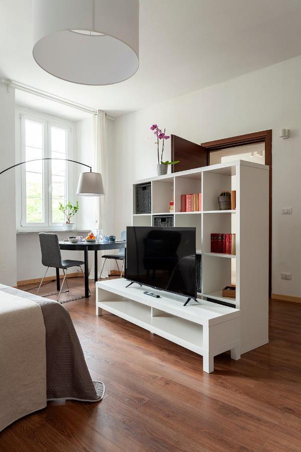 A Central Quiet Sunny Studio In Verbania Eksteriør bilde